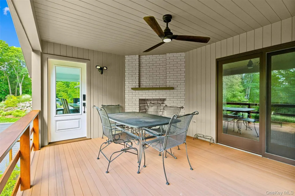 401 Chestnut Ridge Road Bedford Corners, NY 10549