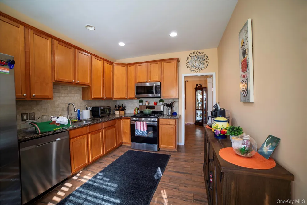 10 Bainbridge Place #704 Newburgh, NY 12550
