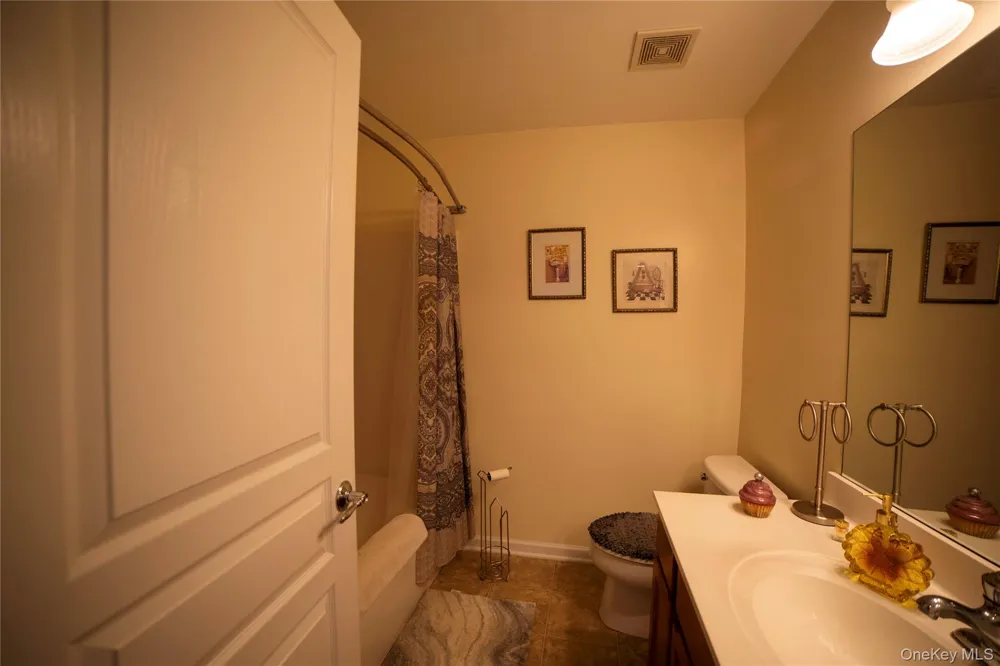 10 Bainbridge Place #704 Newburgh, NY 12550