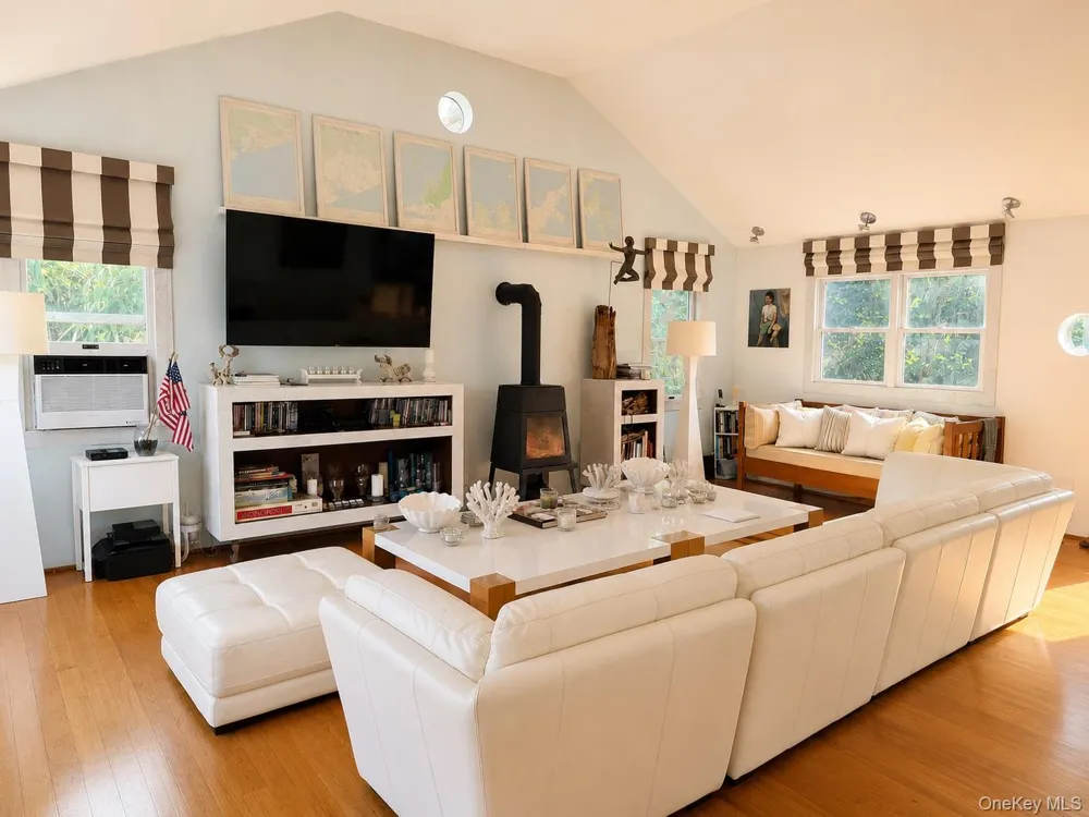 101 Greene Walk Cherry Grove, NY 11782