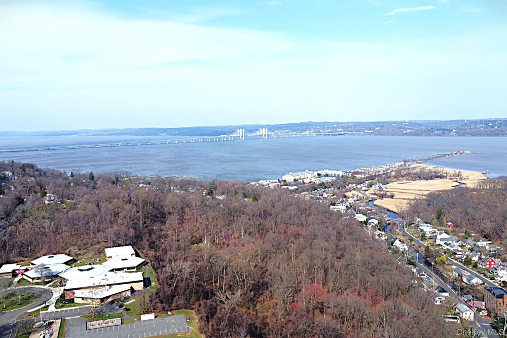 9 E Lawrence Park Drive #1 Piermont, NY 10968
