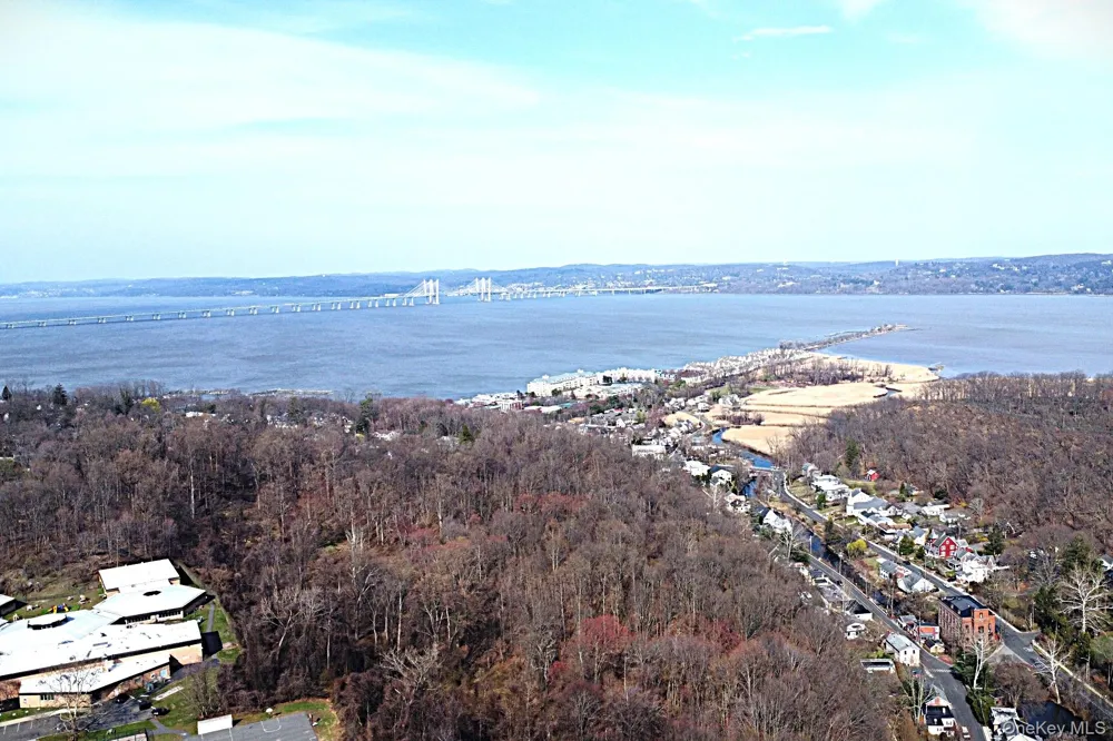 9 E Lawrence Park Drive #1 Piermont, NY 10968