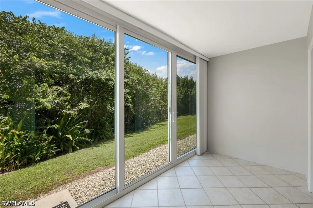 Sandpiper Bay Circle #I101 Naples, FL 34112