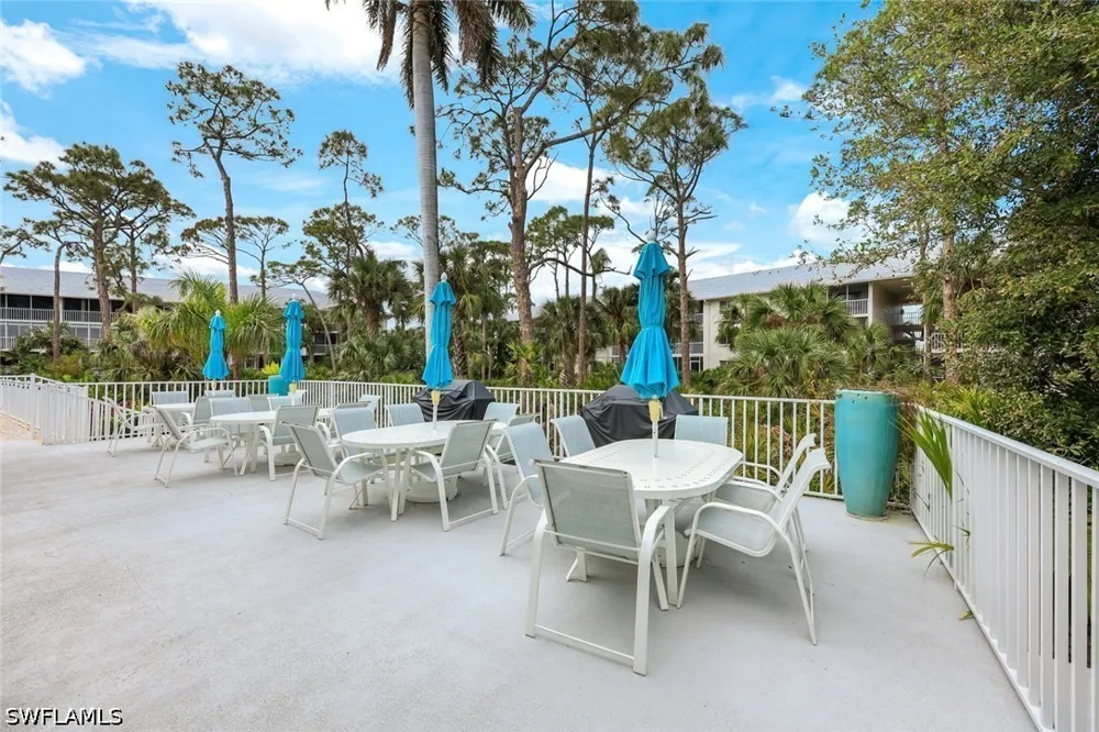 Sandpiper Bay Circle #I101 Naples, FL 34112