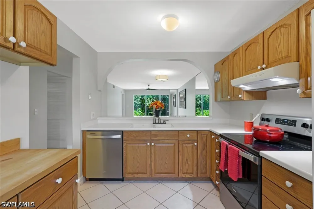 Sandpiper Bay Circle #I101 Naples, FL 34112