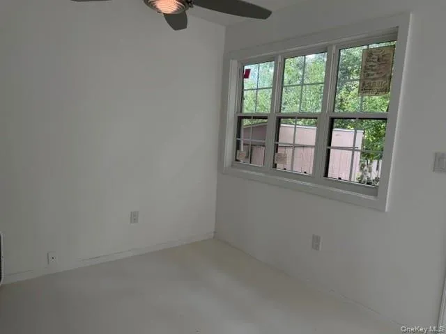 76 Sunny Brook Circle Highland, NY 12528