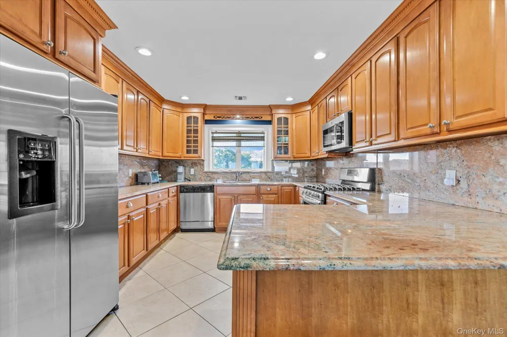 775 W Park Avenue #8 Long Beach, NY 11561