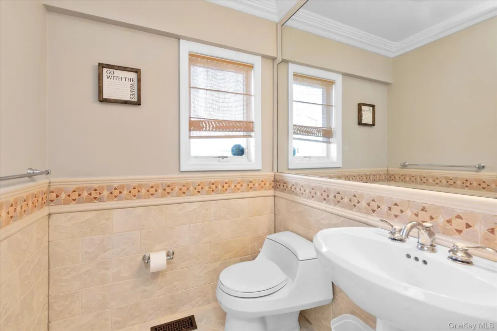 775 W Park Avenue #8 Long Beach, NY 11561