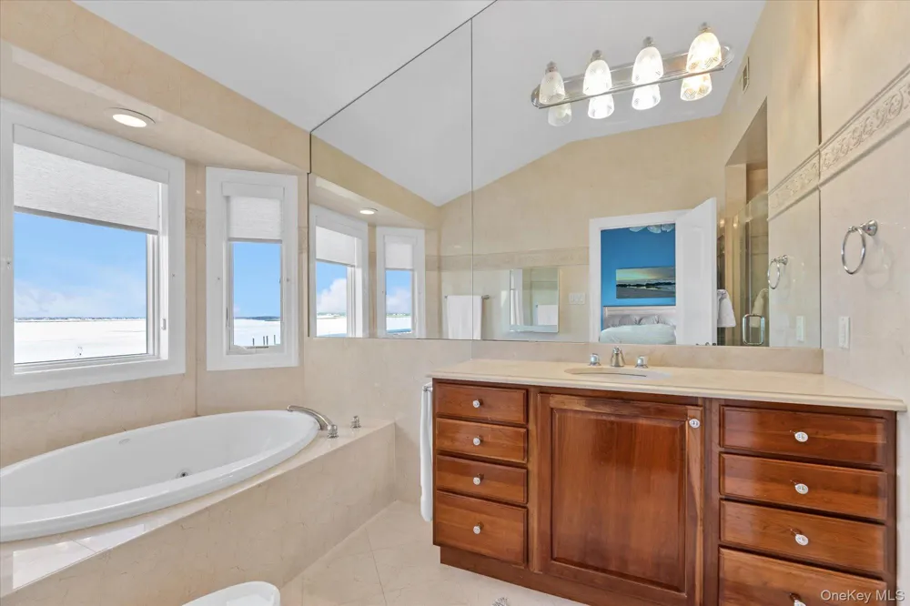 775 W Park Avenue #8 Long Beach, NY 11561