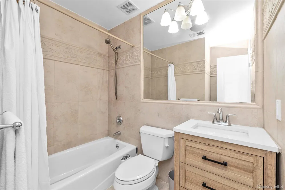 775 W Park Avenue #8 Long Beach, NY 11561