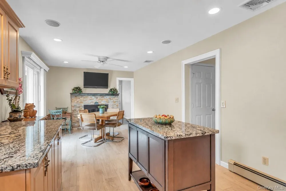 100 Middlesex Avenue Oakdale, NY 11769