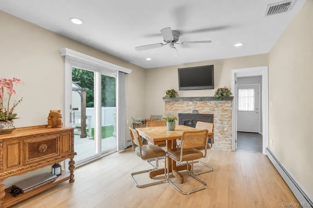 100 Middlesex Avenue Oakdale, NY 11769