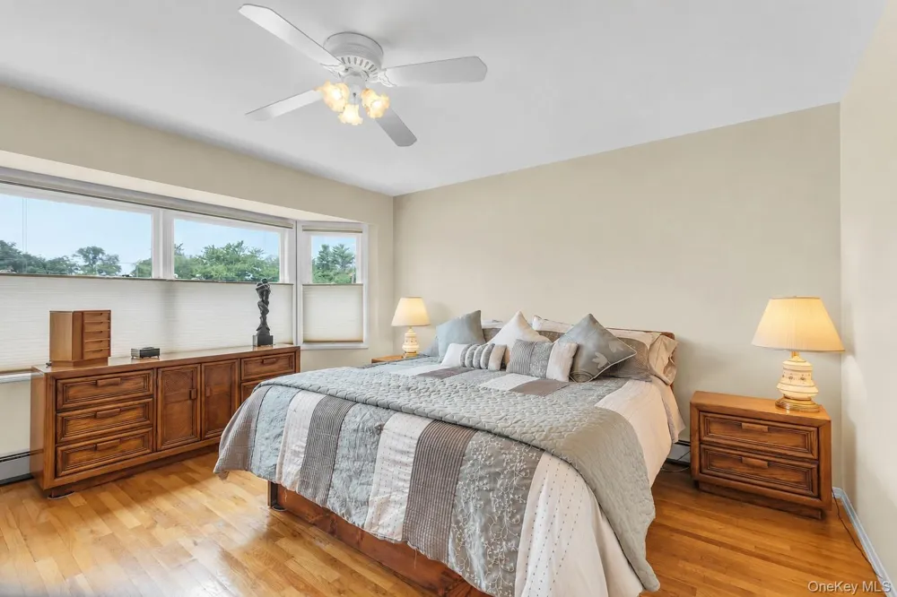 100 Middlesex Avenue Oakdale, NY 11769