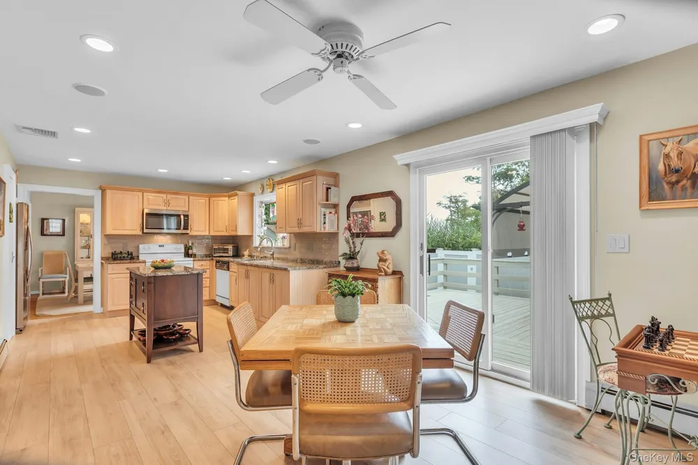 100 Middlesex Avenue Oakdale, NY 11769