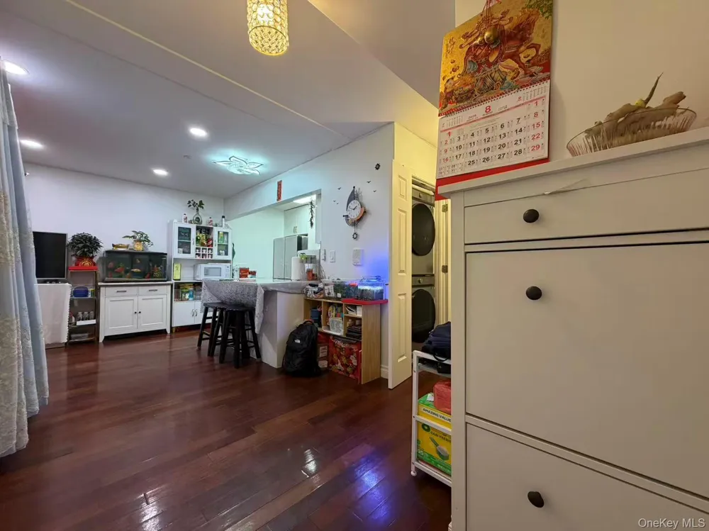 71-19 162nd Street #1I Fresh Meadows, NY 11365