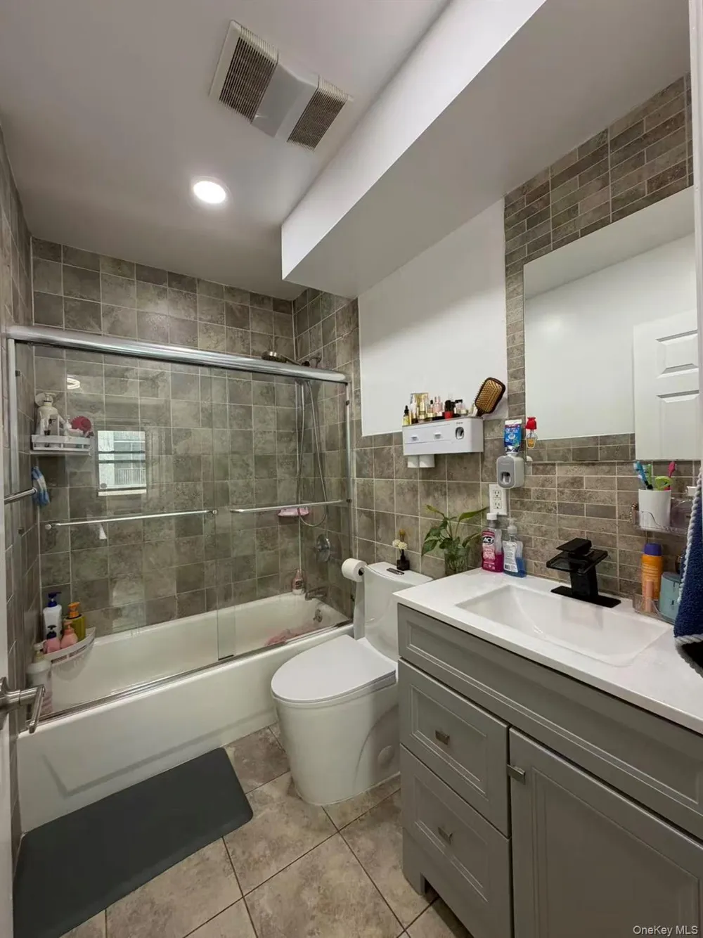 71-19 162nd Street #1I Fresh Meadows, NY 11365