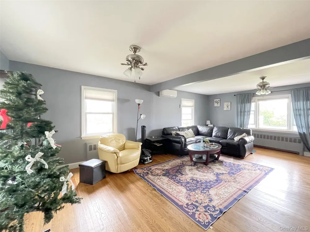 574 Rudwick Place East Meadow, NY 11554