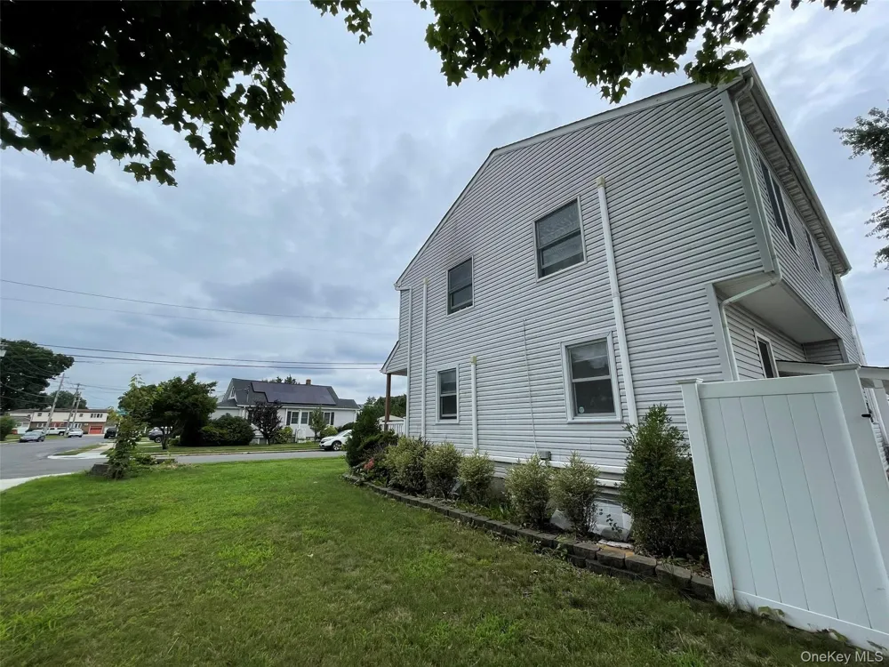 574 Rudwick Place East Meadow, NY 11554