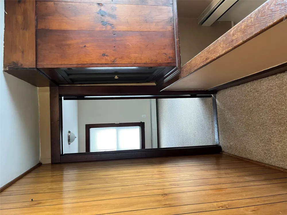 89 Montgomery Street Walden, NY 12586