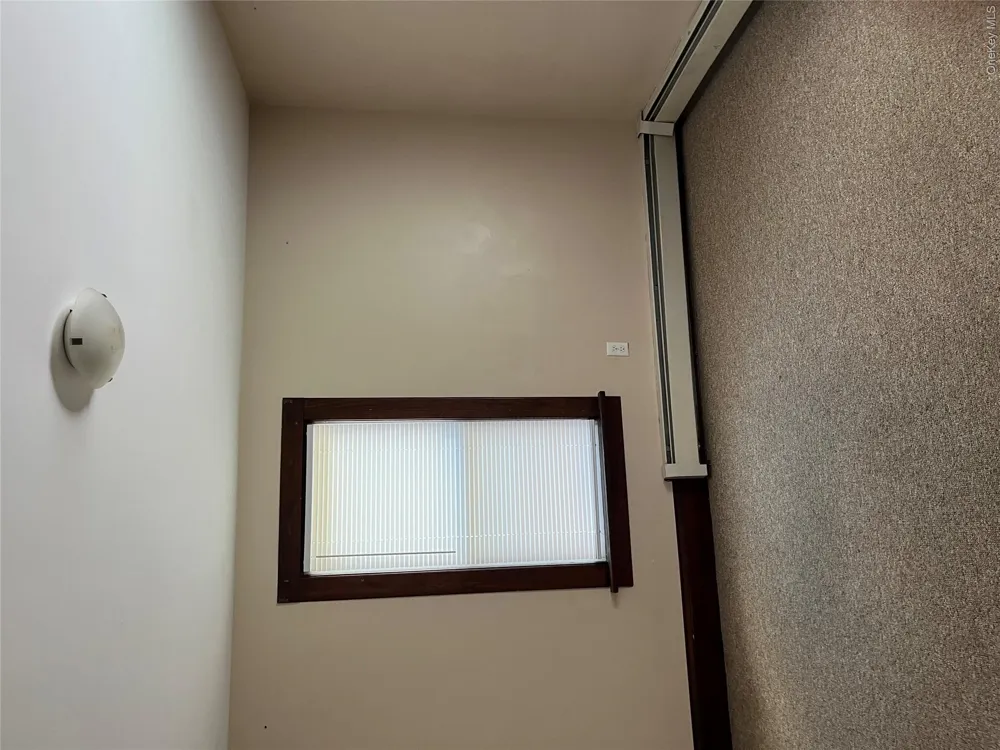 89 Montgomery Street Walden, NY 12586
