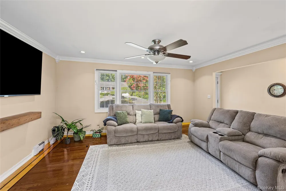 45 Marbeth Circle Miller Place, NY 11764