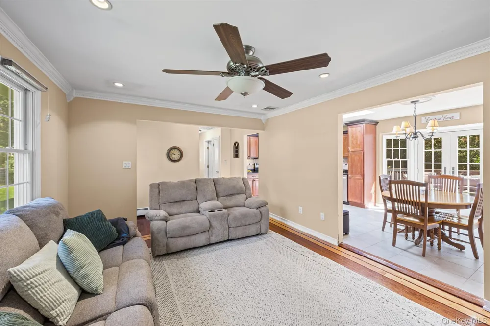 45 Marbeth Circle Miller Place, NY 11764