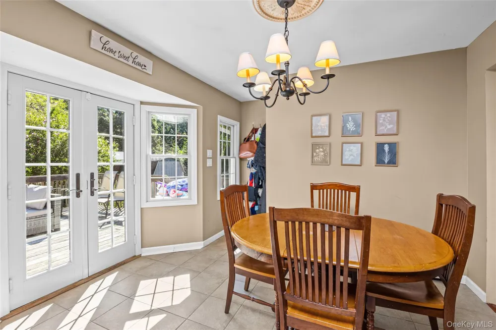 45 Marbeth Circle Miller Place, NY 11764