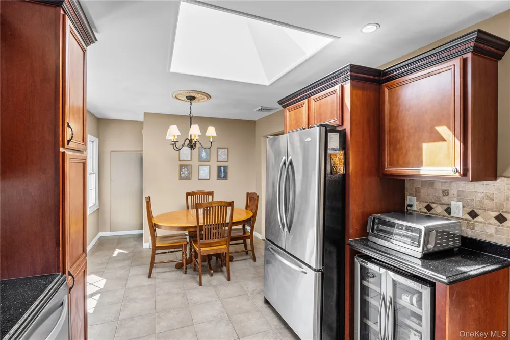 45 Marbeth Circle Miller Place, NY 11764