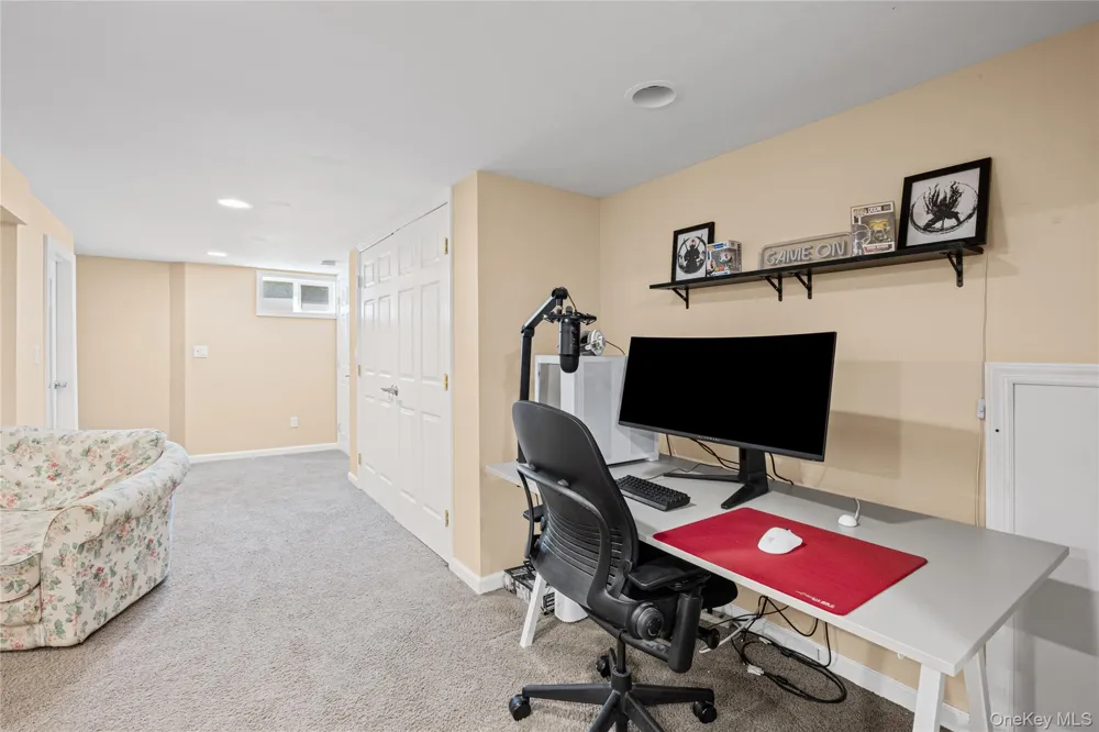 45 Marbeth Circle Miller Place, NY 11764