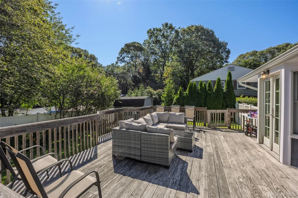 45 Marbeth Circle Miller Place, NY 11764