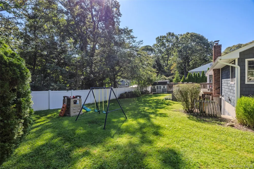 45 Marbeth Circle Miller Place, NY 11764