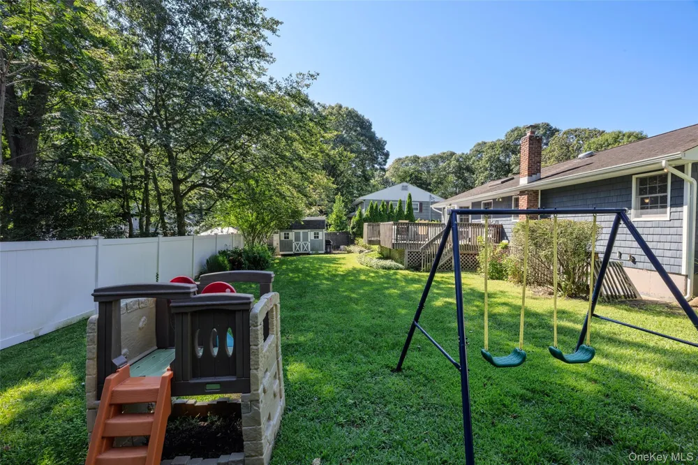 45 Marbeth Circle Miller Place, NY 11764