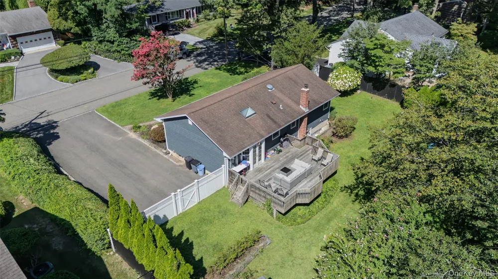 45 Marbeth Circle Miller Place, NY 11764