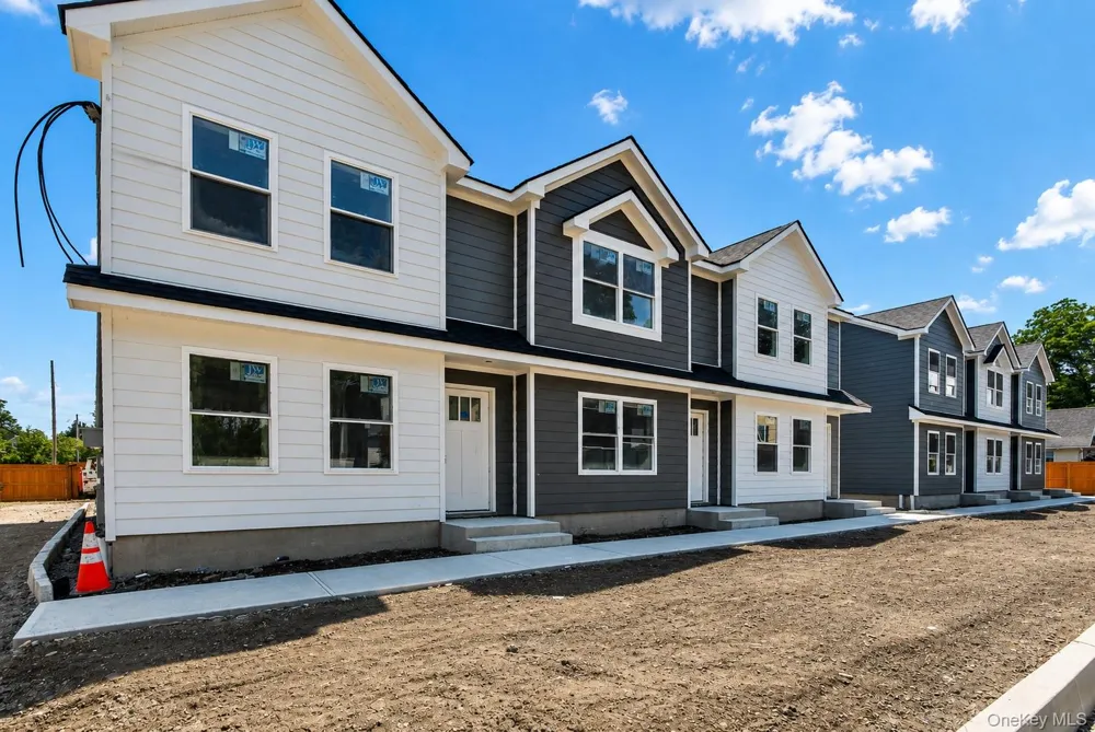64 Manor Place Kingston, NY 12401