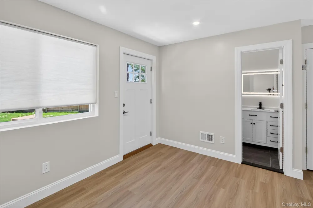 64 Manor Place Kingston, NY 12401