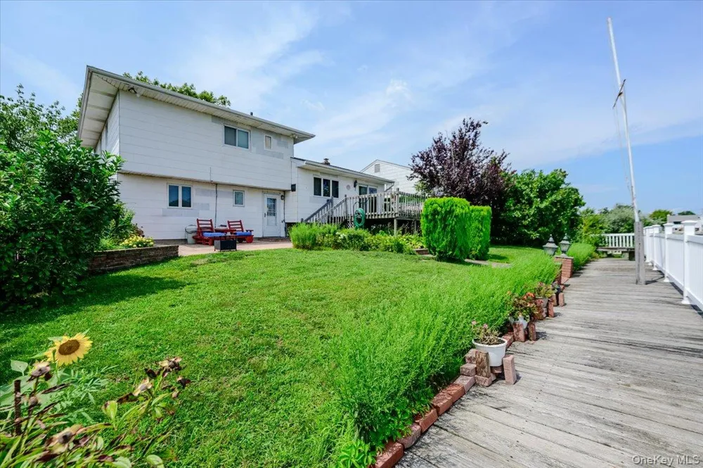 3291 Wolfson Drive Baldwin, NY 11510