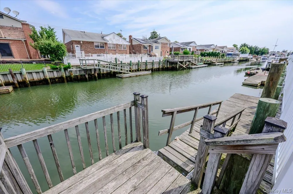 3291 Wolfson Drive Baldwin, NY 11510