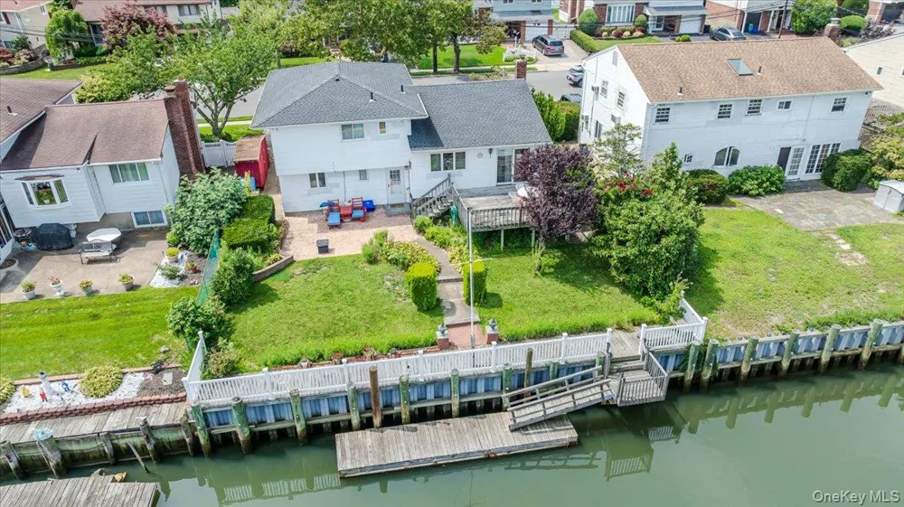 3291 Wolfson Drive Baldwin, NY 11510