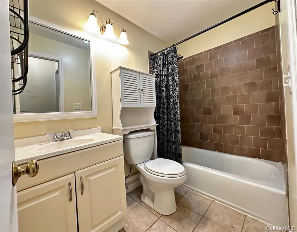 183 Sierra Vista Lane Valley Cottage, NY 10989