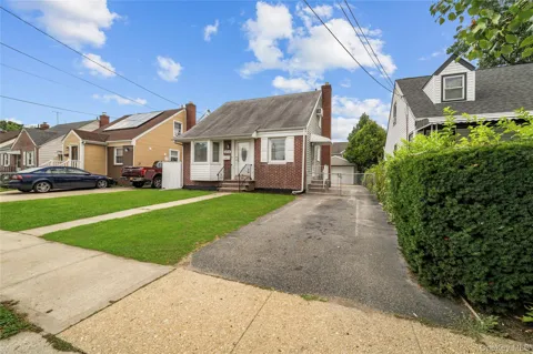 370 Locust Avenue