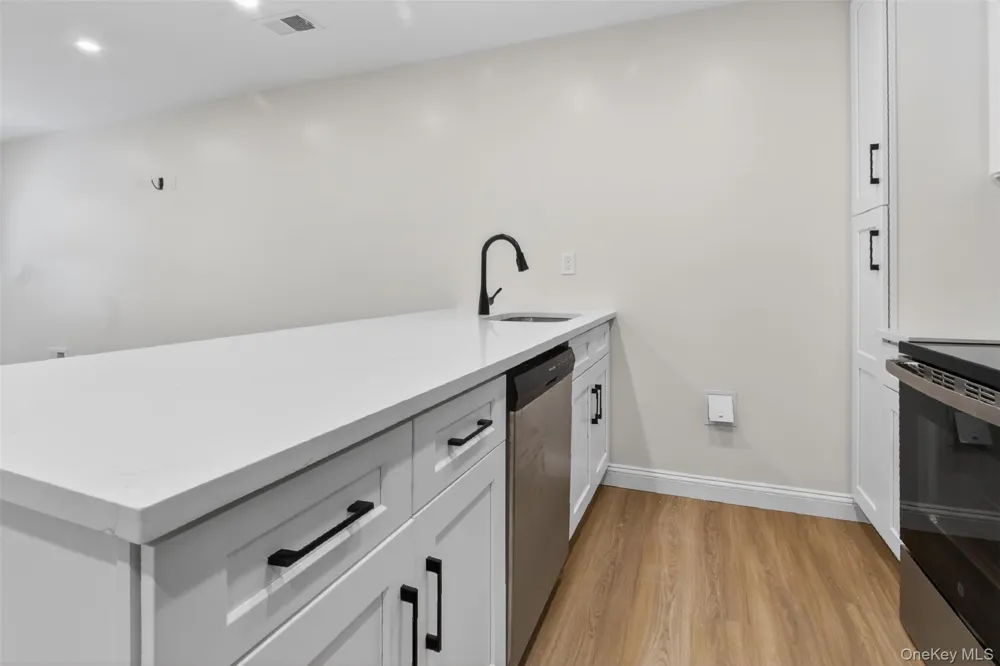 62 Manor Place Kingston, NY 12401