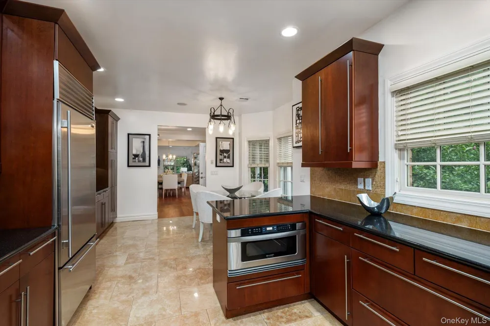 9 The Preserve #9 Woodbury, NY 11797