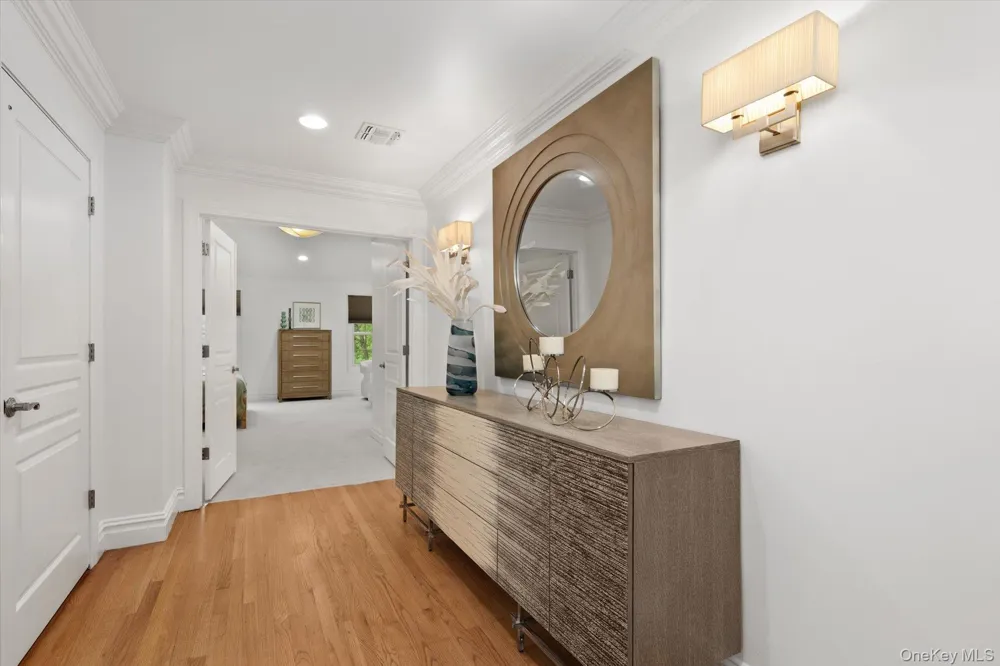 9 The Preserve #9 Woodbury, NY 11797