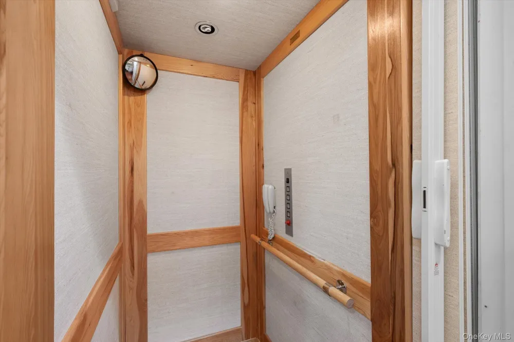 9 The Preserve #9 Woodbury, NY 11797
