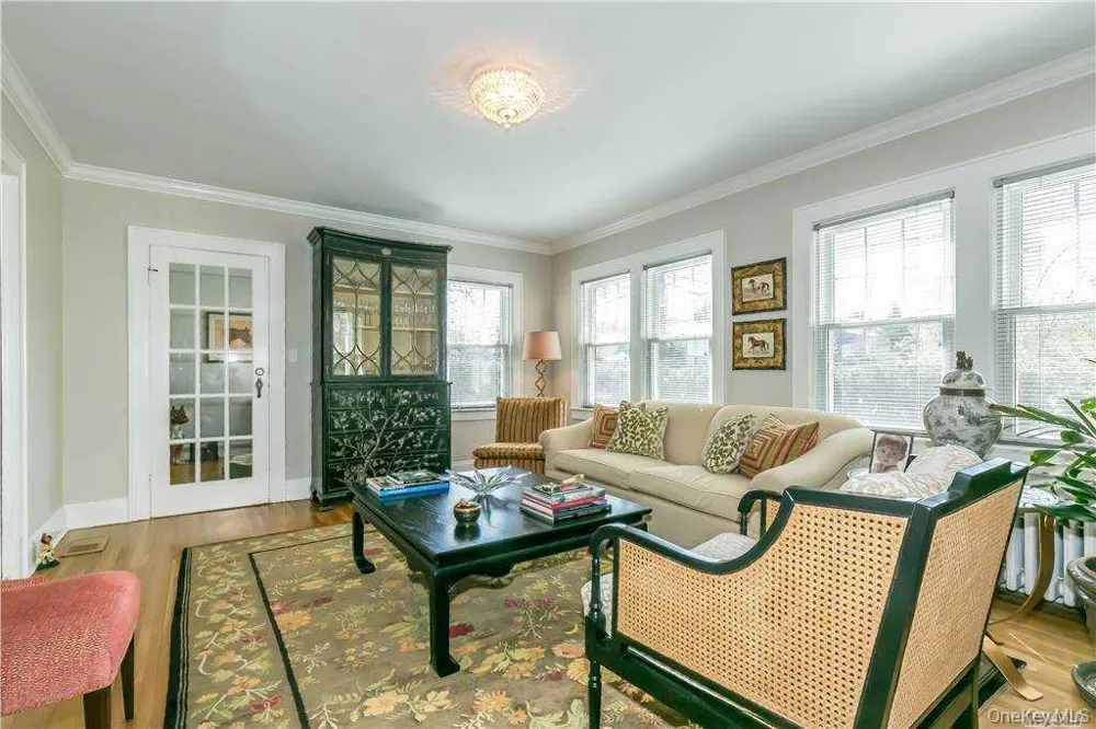 16 Union Avenue Glen Head, NY 11545