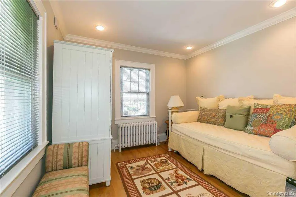 16 Union Avenue Glen Head, NY 11545