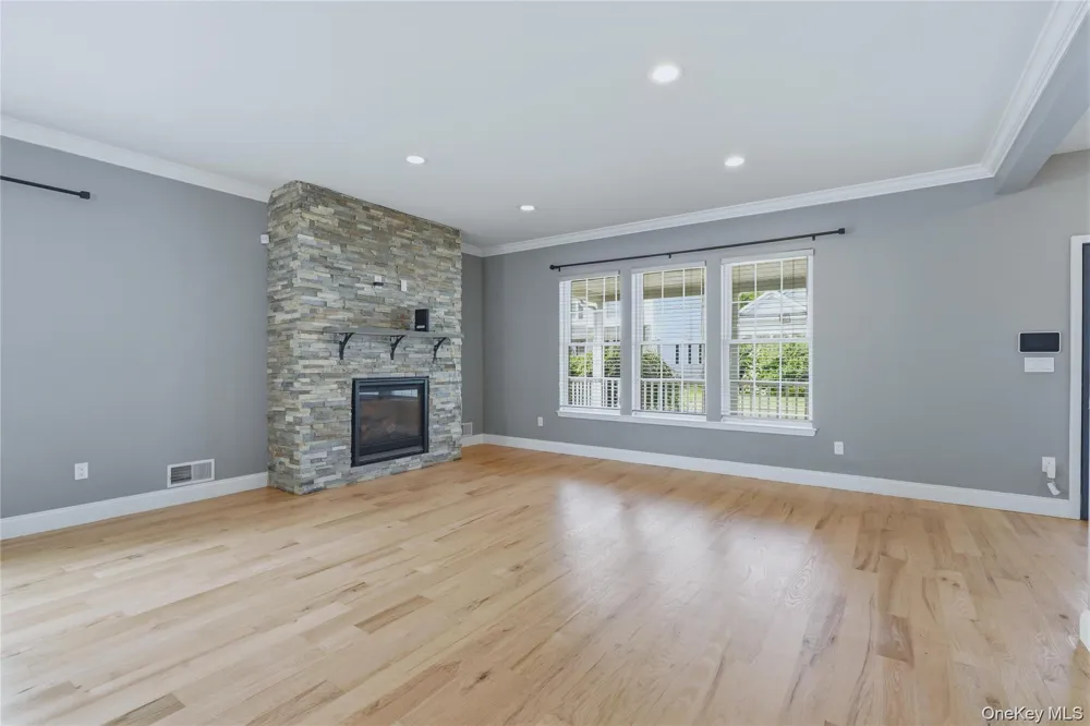 9 Emerson Terrace Highland, NY 12528