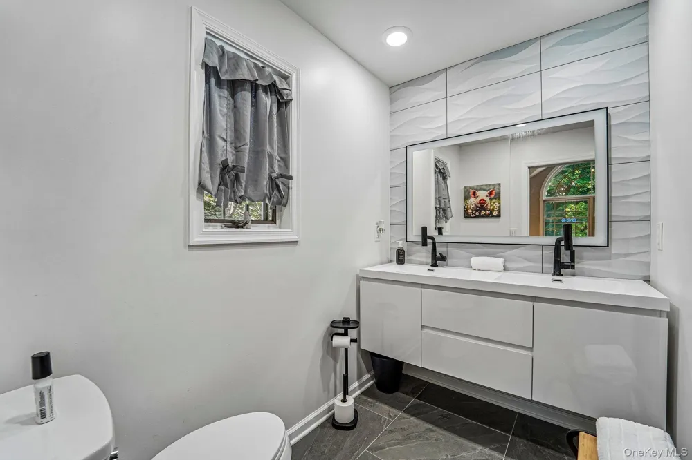 9 Morgans Way Greenwood Lake, NY 10925