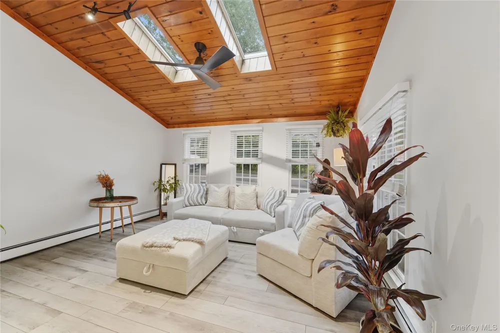 9 Morgans Way Greenwood Lake, NY 10925