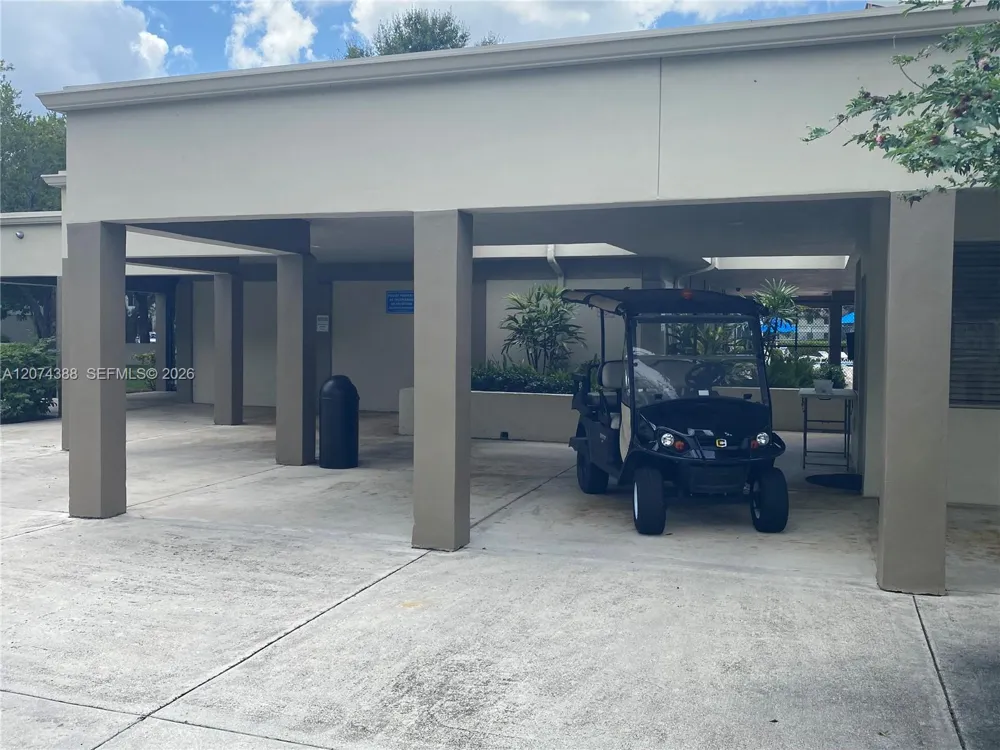 507 Gardens #203 Pompano Beach, FL 33069